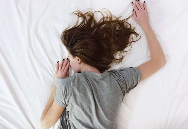 Beneficios del Sueño: Por Qué Dormir Bien es Crucial