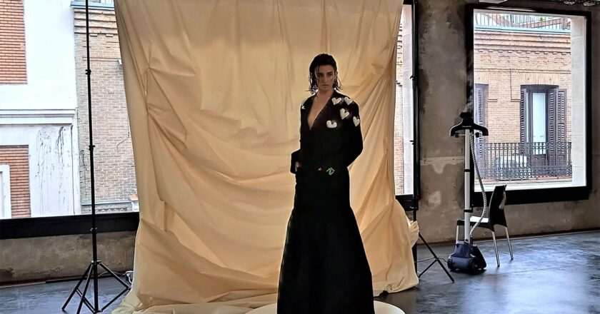 Descubre la moda de autor en el Espacio Cultural Serrería Belga: desfiles y presentaciones imperdibles en Madrid