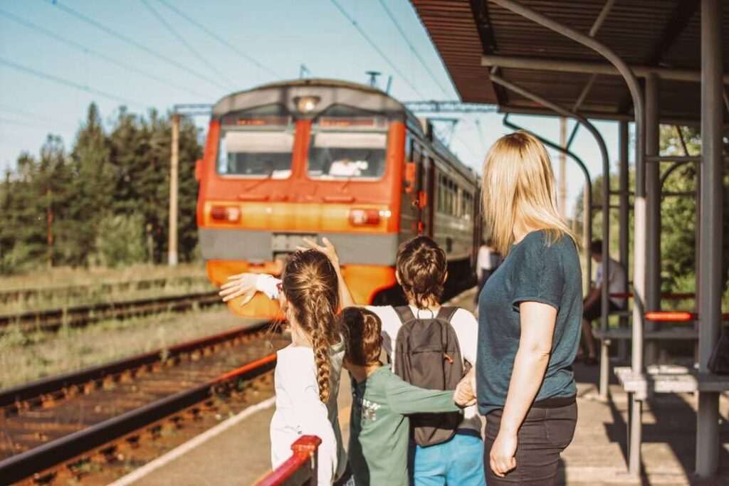 Descubre el Siglo de Oro en un Fascinante Viaje en Tren por la Ruta de Cervantes