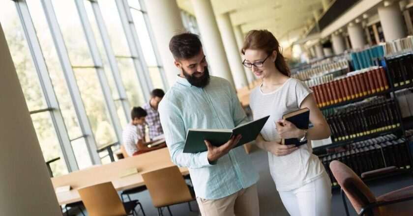 Descubre las emocionantes actividades culturales que ofrecen las bibliotecas públicas de Madrid