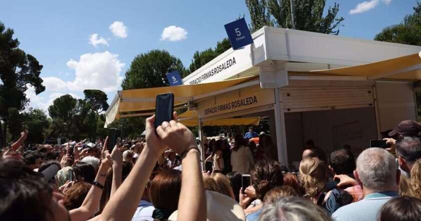 Descubre las ferias del libro en Madrid que no te puedes perder en tu vida