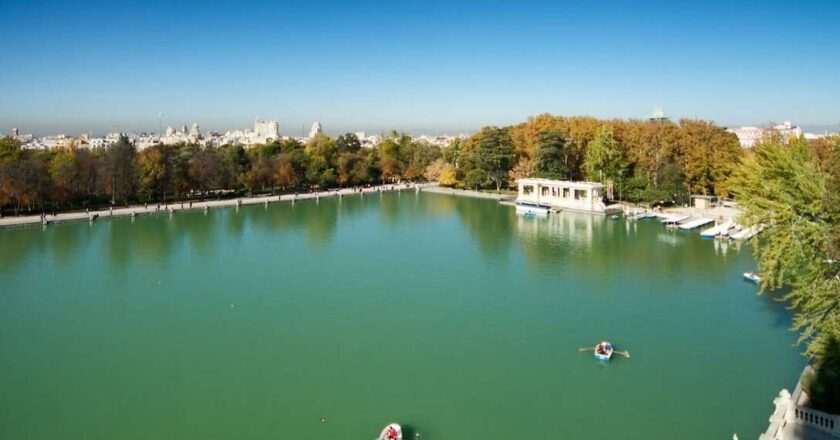 Propuesta vecinal: ¿Reabrir parques durante las olas de calor? Participa en la consulta popular.