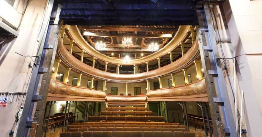 Primer paso hacia la protección del valioso patrimonio teatral y su relevancia contemporánea