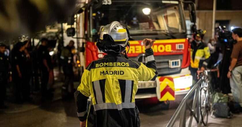Devastador incendio arrasa chabolas en Fuencarral-El Pardo