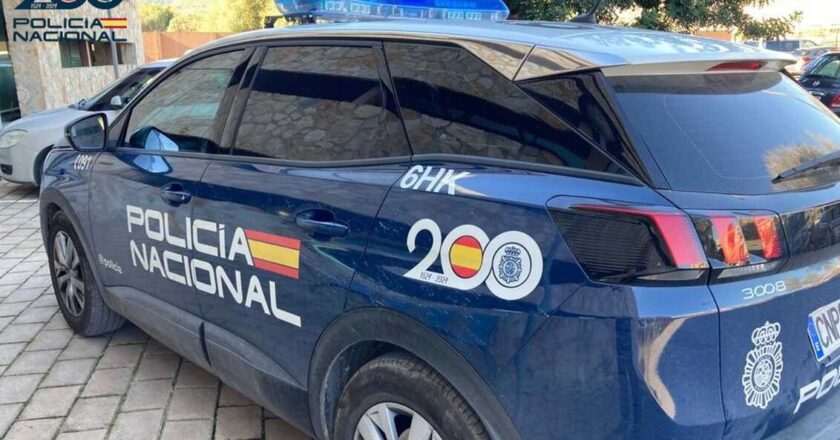 Agresión a conductor de VTC en Plaza de España: detención en plena calle