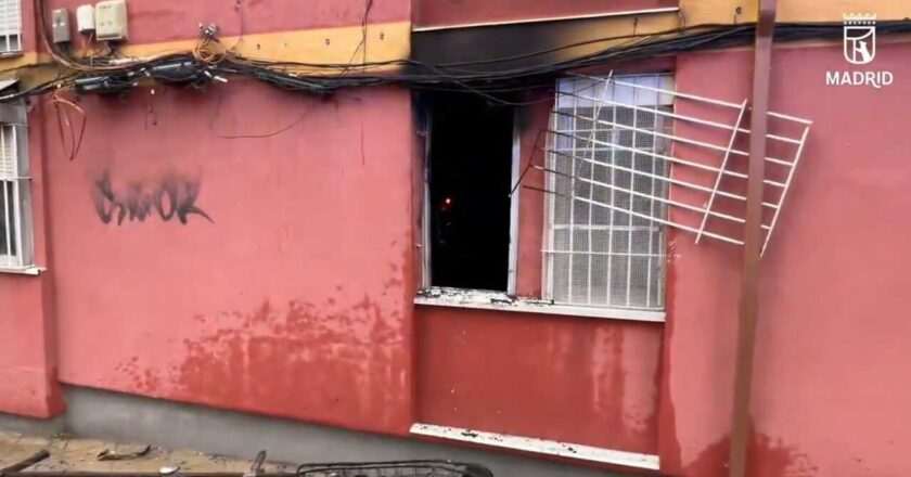 Impactante incendio en Latina causa graves lesiones a dos vecinos y afecta a 15 personas más
