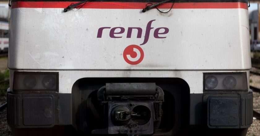 Incidencias en 4 Líneas de Cercanías Madrid: Retrasos que Afectan la Movilidad en Hora Punta