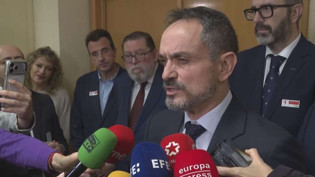 Querella contra el alcalde de Móstoles por presunto acoso sexual y laboral: ¿Qué significa para la ciudad?