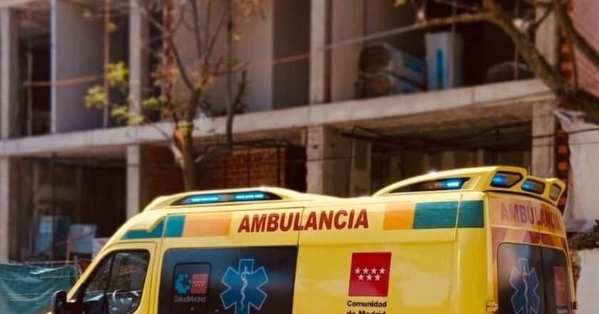 Heroico rescate: Mujer liberada tras volcar su coche en Alcorcón