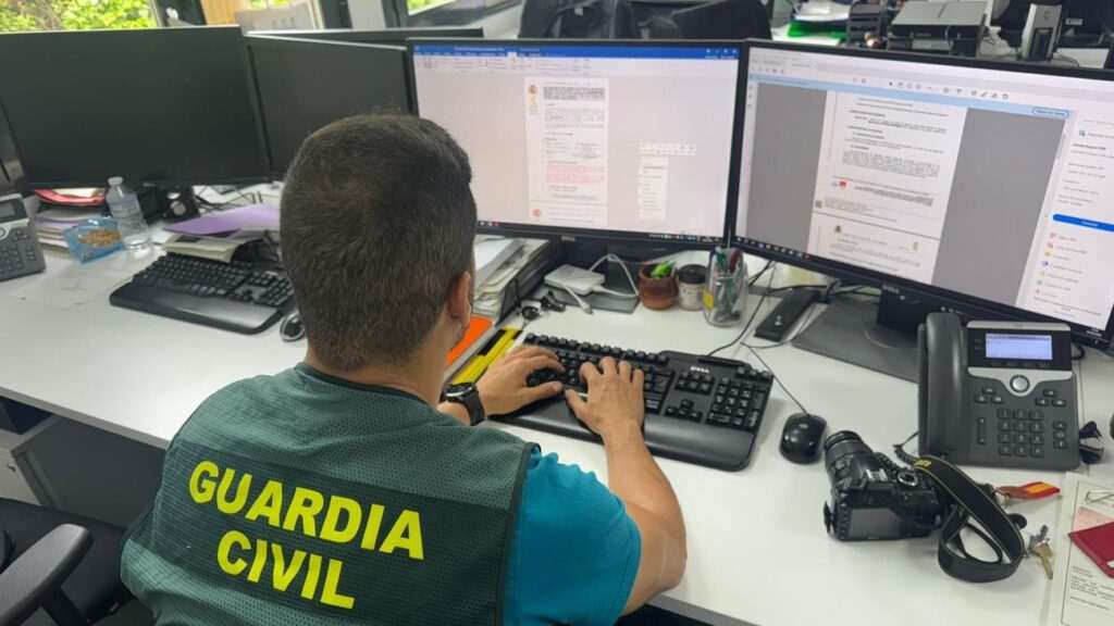 Guardia Civil recupera 150.000 euros en estafa amorosa a vecino de Arroyomolinos