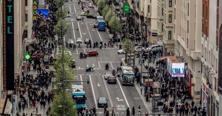 Crecimiento Poblacional en España: Madrid Destaca con 97,021 Nuevos Habitantes