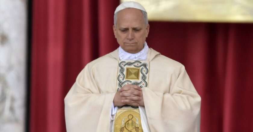 Cibeles se debate en la planificación de la bienvenida al Papa León XIV: ¿Cómo organizar un recibimiento inolvidable?