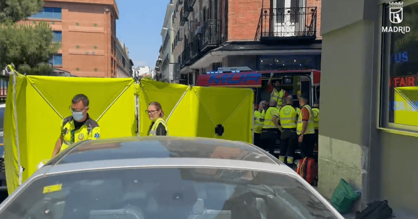 Hombre de 47 años asesinado a puñaladas en pleno día en Malasaña: detalles del trágico suceso