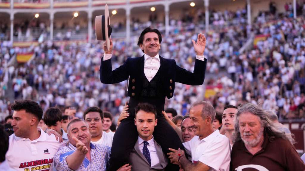 Diego Ventura Celebra su Vigésima Puerta Grande en la Segunda Corrida de Rejones