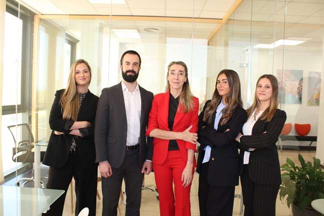 Ainos Abogados, un despacho especializado en familia, vivienda y automoción en Madrid