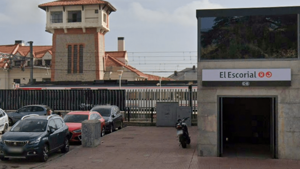 Descarrilamiento de tren de mercancías: C-8a de Cercanías bloqueada entre El Escorial y Zarzalejo