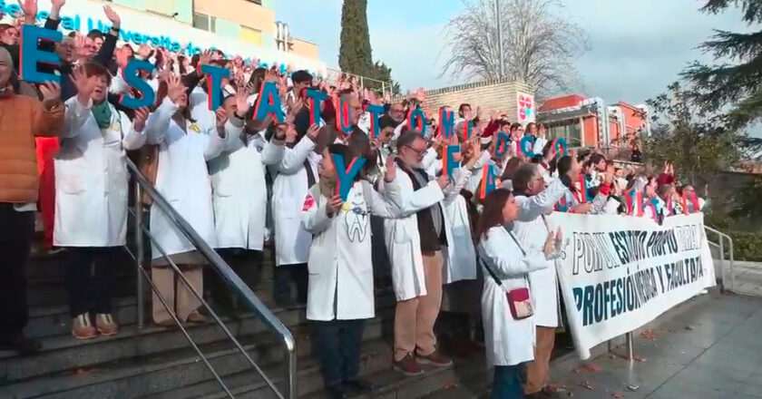 Médicos en Huelga Exigen Intervención de Ayuso para Resolver Conflicto Sanitario