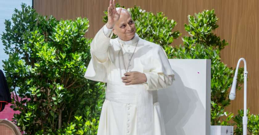 El Papa en Madrid: Discurso en el Congreso, Reunión con Sánchez y Evento en el Bernabéu – Tercer Día de Visita