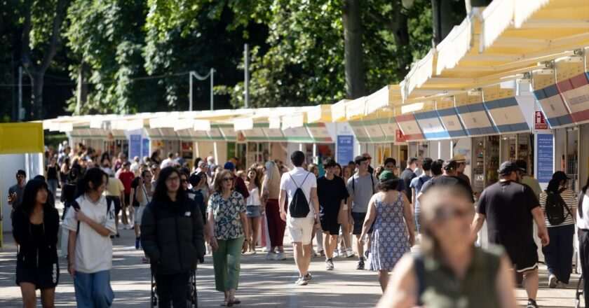 Feria del Libro de Madrid 2023: Caída en Ventas por Problemas de Movilidad en la Capital