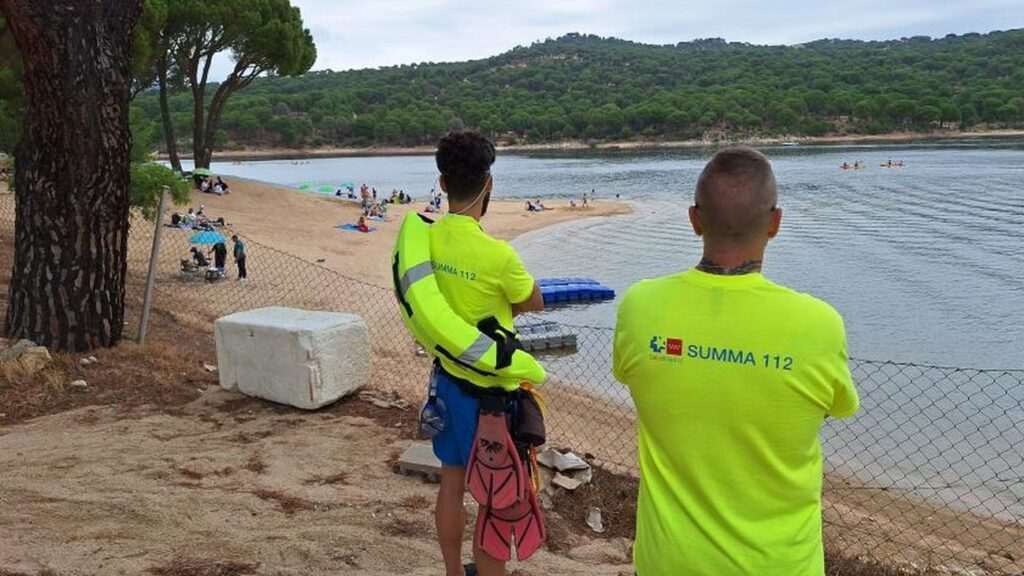Dispositivo de Salvamento Acuático y Asistencia Sanitaria Activo en el Pantano de San Juan: Seguridad en el Agua