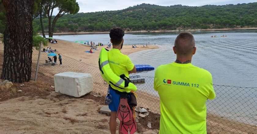 Dispositivo de Salvamento Acuático y Asistencia Sanitaria Activo en el Pantano de San Juan: Seguridad en el Agua