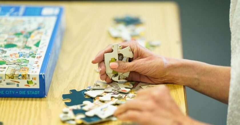Madrid invierte más de 7 millones de euros en apoyo a personas con enfermedades mentales graves y duraderas