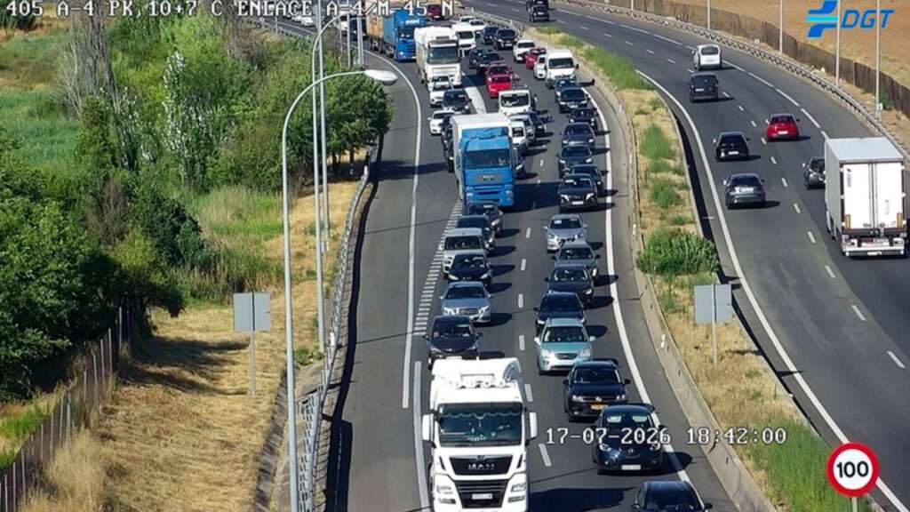 Retenciones en la A-1 y A-4: Salida de Madrid con Tráfico Congestionado