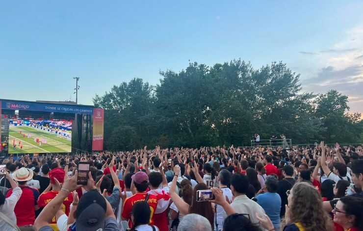 Madrid estalla de alegría tras la victoria de España en el Mundial