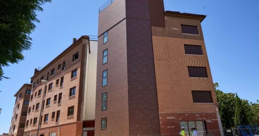 El mercado inmobiliario repunta en junio: La compraventa de viviendas termina con cinco meses de caídas