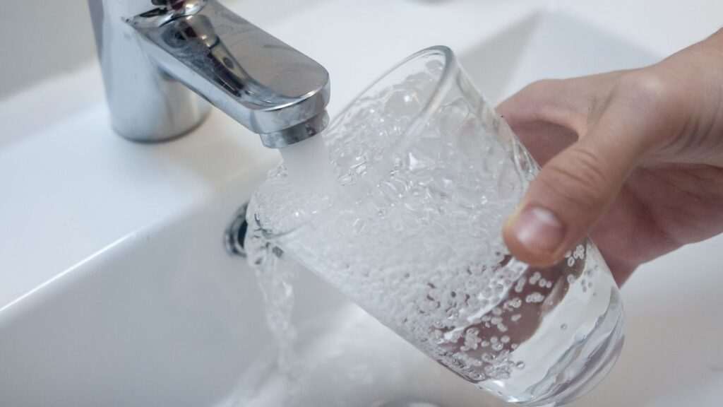 Impacto del Eclipse en Madrid: Consumo de Agua Reduce un 23,8%