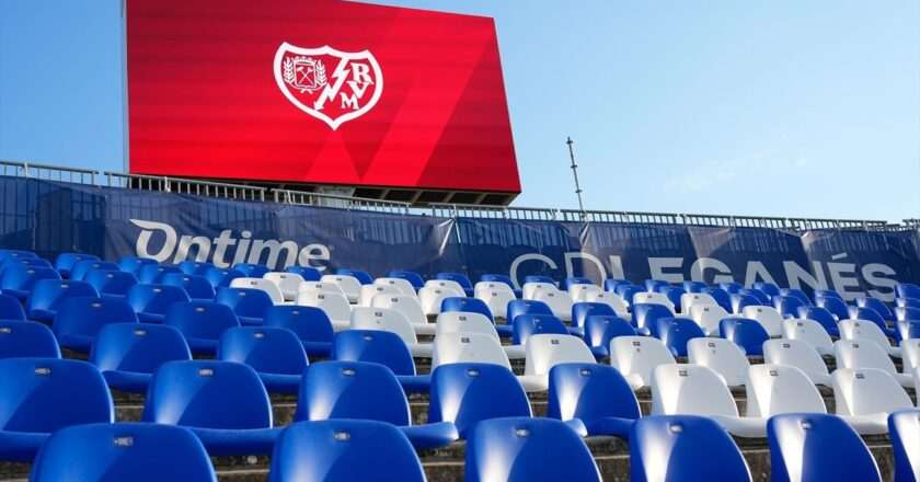 Clamor en Butarque: «¡Presa, vete ya!» antes del emocionante Rayo vs Alavés