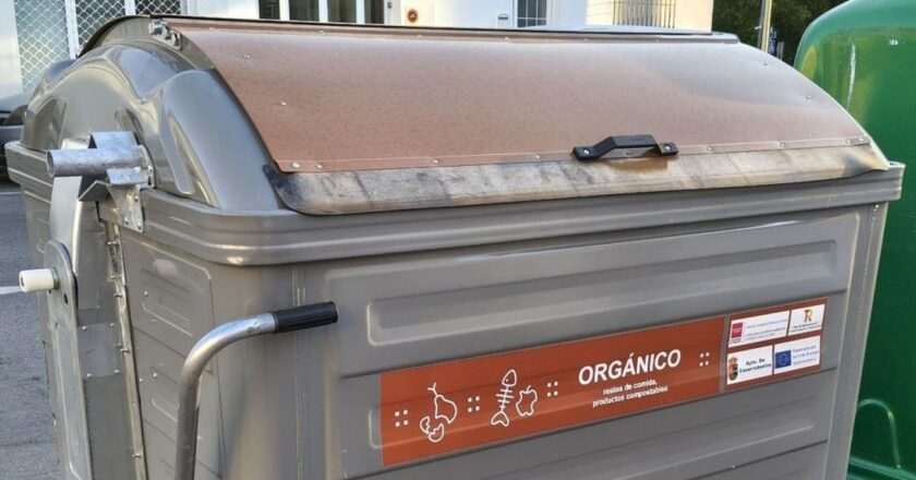 Casarrubuelos Introduce Nuevos Contenedores Marrones para la Recogida de Basura Orgánica