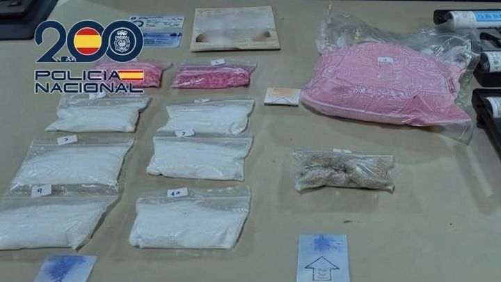 Mujer Arrestada en Méndez Álvaro con 10 Bolsas de Droga Destinadas a Roma en Autobús