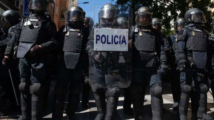 Sindicatos de Policía critican investigación del Gobierno sobre desahucio de Maricarmen como «esperpento»