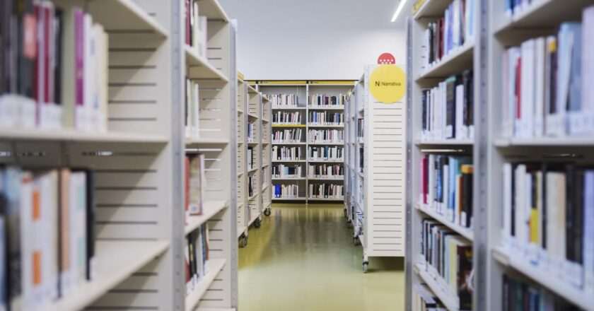 Descubre los Clubes de Lectura y Talleres de Escritura Creativa en la Red Regional de Bibliotecas Públicas