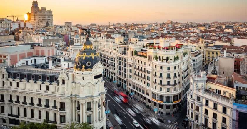 La Comunidad de Madrid: Pionera al Contribuir con el 20% al PIB de España