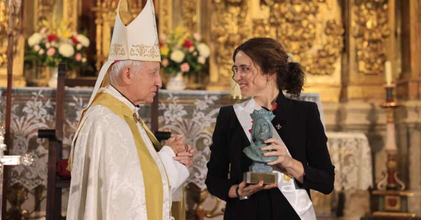 Díaz Ayuso, nombrada Dama de Honor del Capítulo de la Reina Isabel La Católica en Madrigal de las Altas Torres