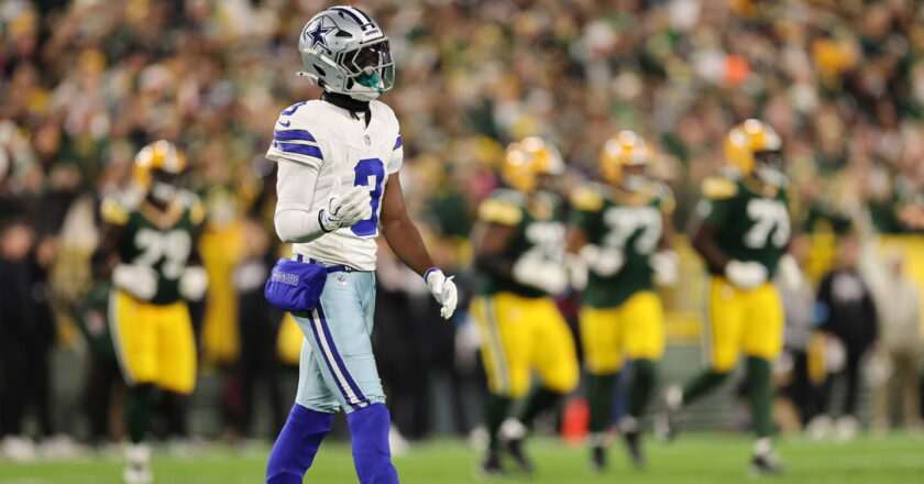Brian Schottenheimer destaca la importancia de George Pickens en el juego de carrera