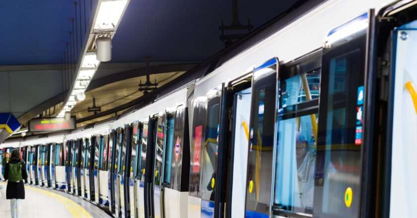 Metro de Madrid refuerza su red hasta un 70% para mejorar la movilidad en el Día de la Hispanidad